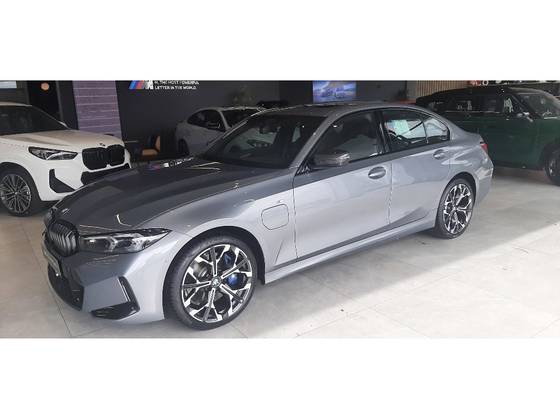 BMW 330e 2.0 16V TURBO HÍBRIDO M SPORT AUTOMÁTICO